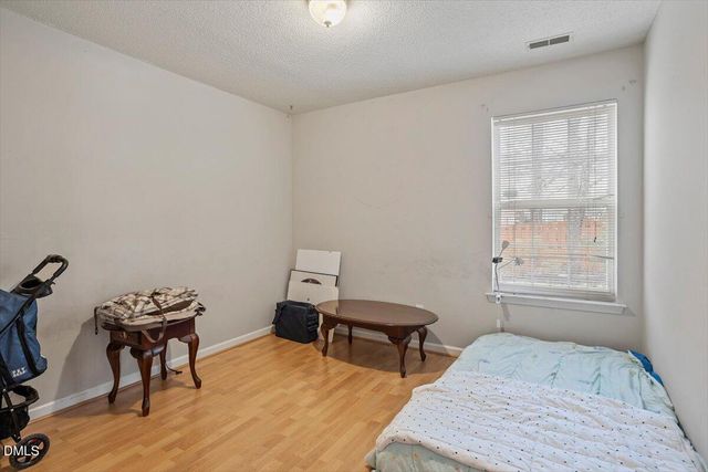 204 Thorncrest Drive, Apex, NC 27539