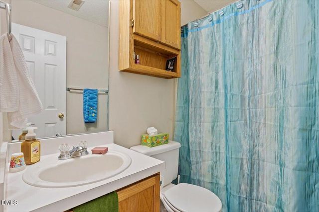 204 Thorncrest Drive, Apex, NC 27539