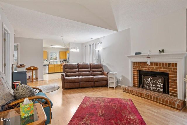 204 Thorncrest Drive, Apex, NC 27539