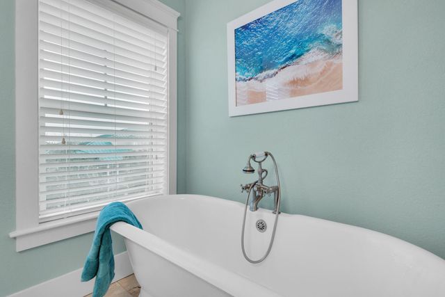 18 Merri Way, Santa Rosa Beach, FL 32459
