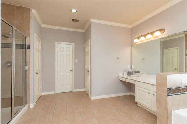 10126 Holly Chase Drive, Houston, TX 77042