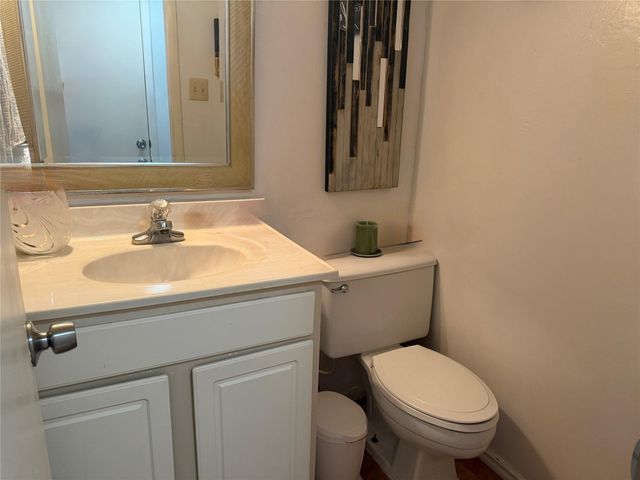 2110 Wilcrest Drive 101, Houston, TX 77042