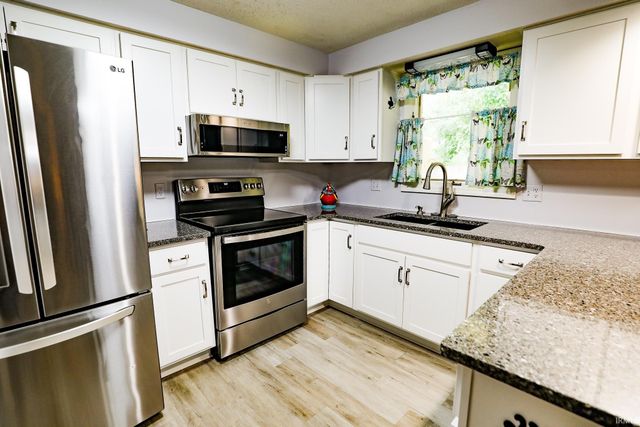 9619 Creek Bed Place, Fort Wayne, IN 46804