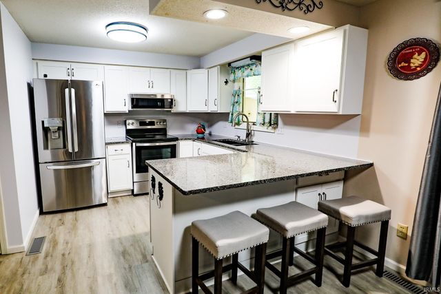 9619 Creek Bed Place, Fort Wayne, IN 46804