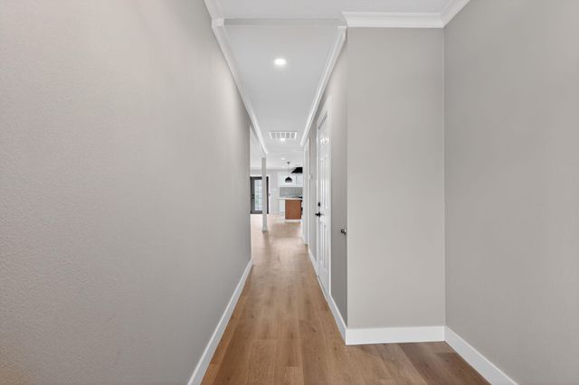 230 Pennsylvania Street, Houston, TX 77029