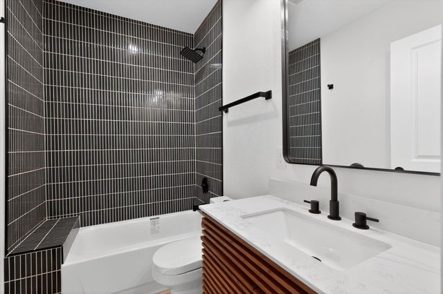 230 Pennsylvania Street, Houston, TX 77029