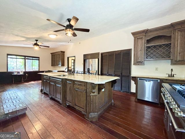 557 Benttree Circle, Toccoa, GA 30577