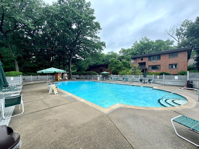 1323 Worcester Road H8, Framingham, MA 01701