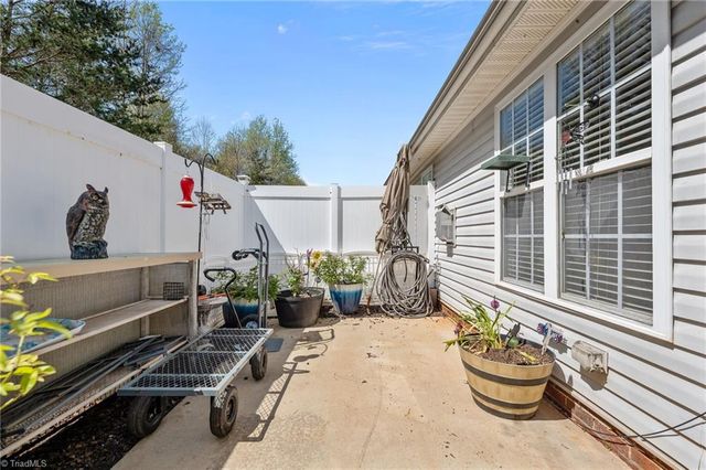 5618 Roundup Circle, Greensboro, NC 27405