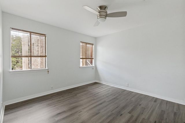 6810 Deatonhill DR 204, Austin, TX 78745