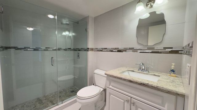 5100 N Ocean Blvd Apt 804, Lauderdale By The Sea, FL 33308