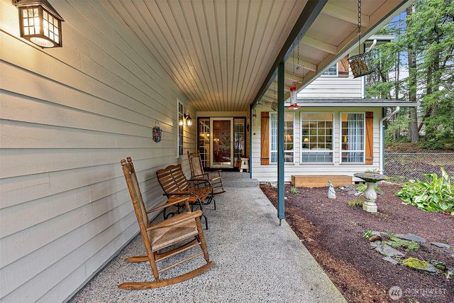 3035 SE Morning Light Court, Port Orchard, WA 98367