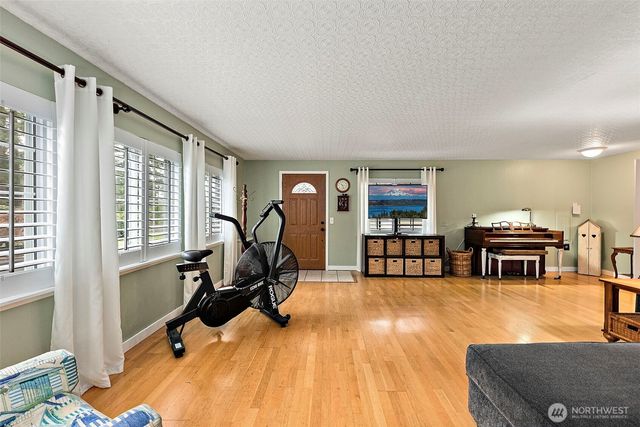 3035 SE Morning Light Court, Port Orchard, WA 98367