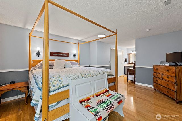 3035 SE Morning Light Court, Port Orchard, WA 98367