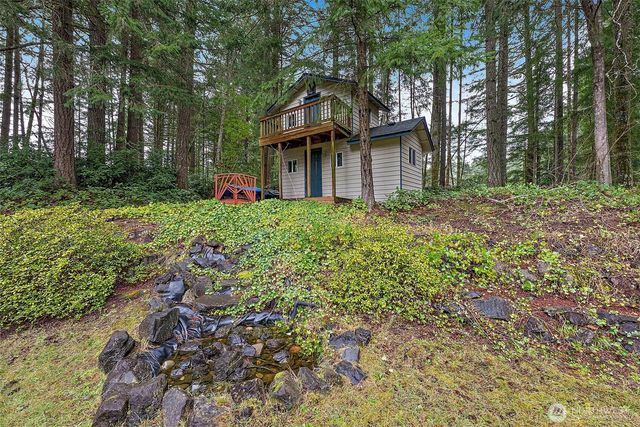 3035 SE Morning Light Court, Port Orchard, WA 98367