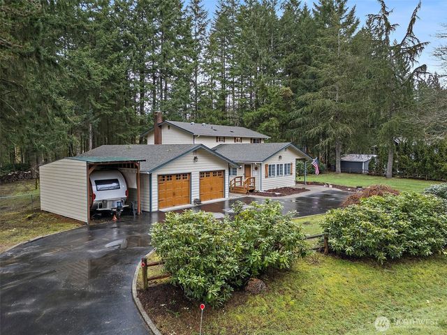 3035 SE Morning Light Court, Port Orchard, WA 98367