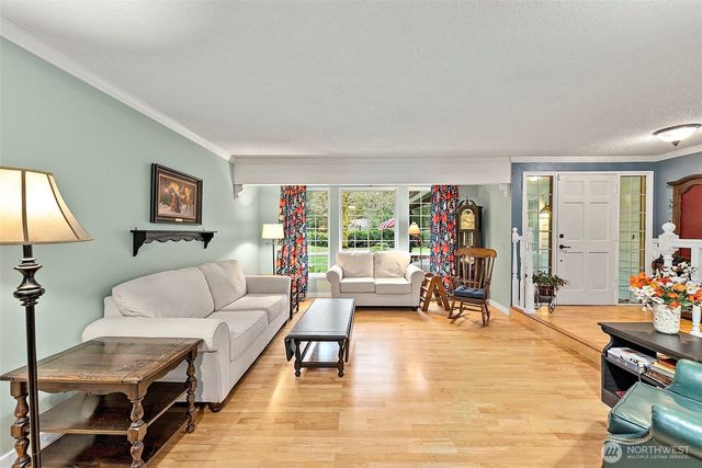 3035 SE Morning Light Court, Port Orchard, WA 98367