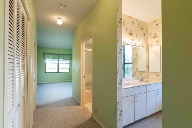 13464 Harbour Ridge Boulevard 8, Palm City, FL 34990