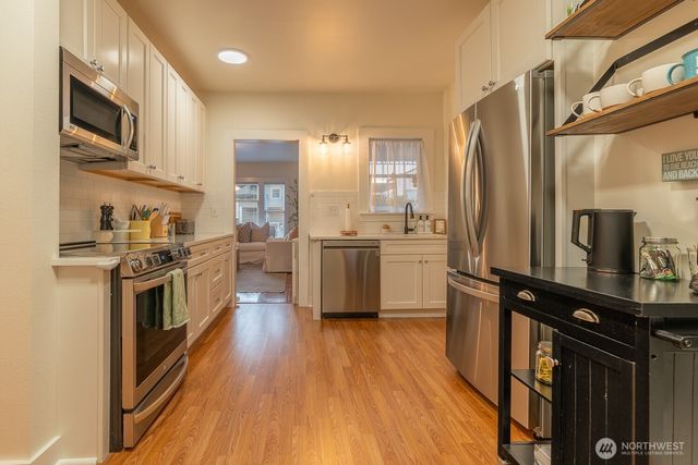 116 4th Avenue N, Edmonds, WA 98020