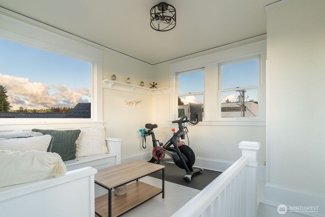 116 4th Avenue N, Edmonds, WA 98020