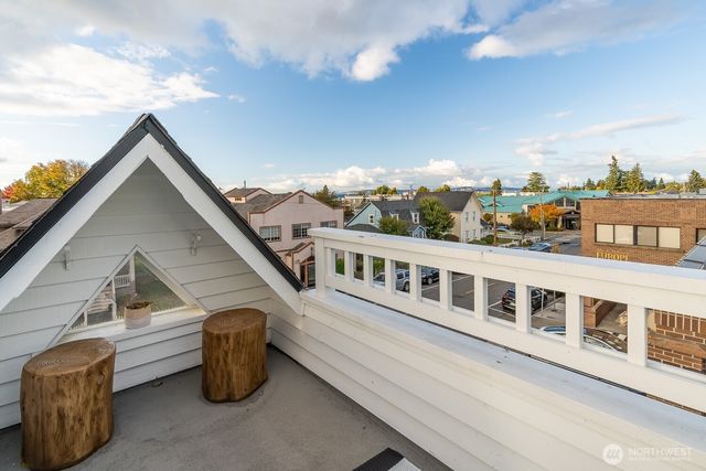 116 4th Avenue N, Edmonds, WA 98020