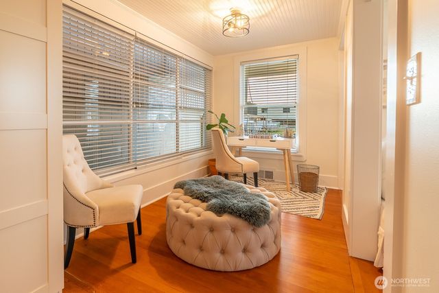 116 4th Avenue N, Edmonds, WA 98020