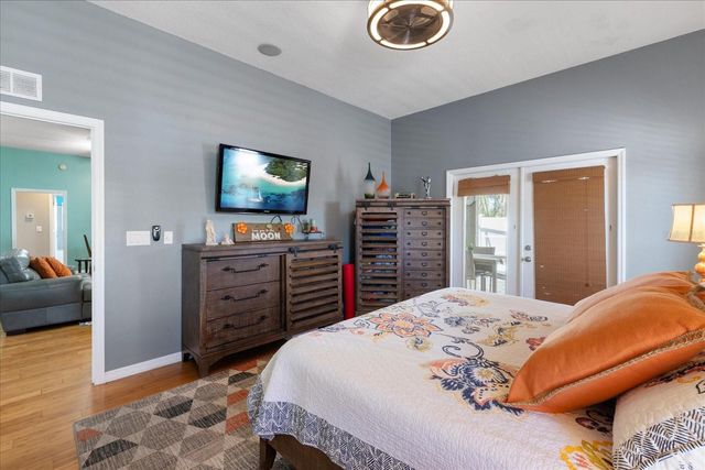 5001 44TH AVENUE N, St Petersburg, FL 33709