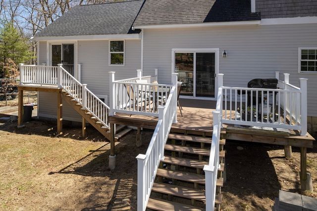 75 Federal Furnace Rd, Plymouth, MA 02360