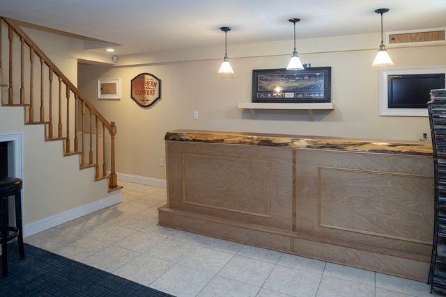 75 Federal Furnace Rd, Plymouth, MA 02360