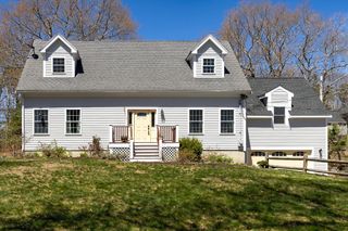 75 Federal Furnace Rd, Plymouth, MA 02360