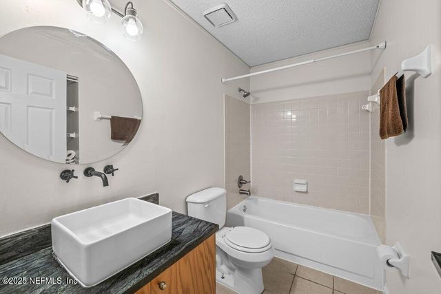 3023 COBBLEWOOD Lane E, Jacksonville, FL 32225