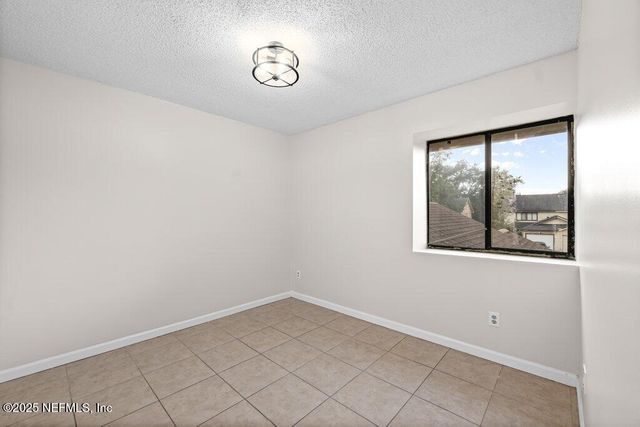 3023 COBBLEWOOD Lane E, Jacksonville, FL 32225