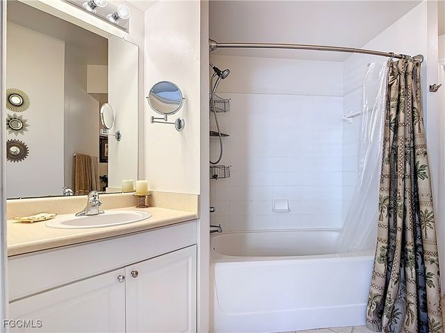 15630 Ocean Walk CIR 102, Fort Myers, FL 33908