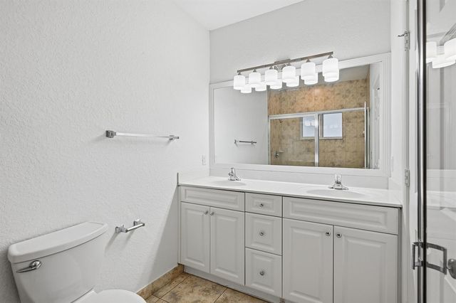 911 NE 12th Avenue, Pompano Beach, FL 33060