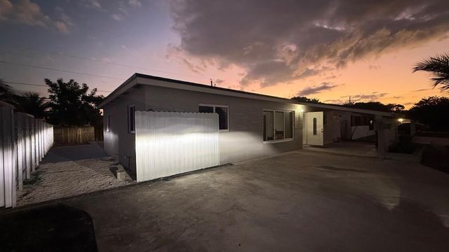 7430 Venetian Street, Miramar, FL 33023