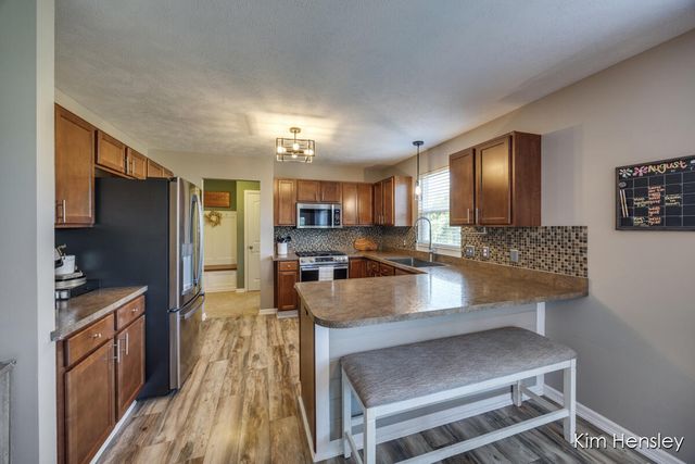 663 Orchard Court NE, Rockford, MI 49341