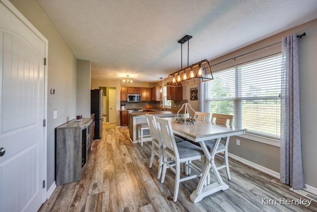 663 Orchard Court NE, Rockford, MI 49341