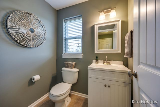 663 Orchard Court NE, Rockford, MI 49341