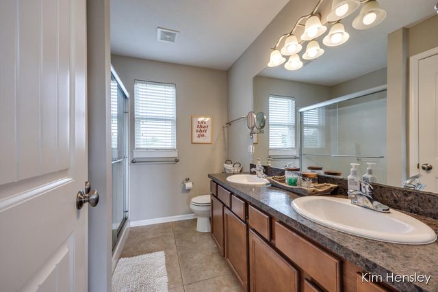 663 Orchard Court NE, Rockford, MI 49341