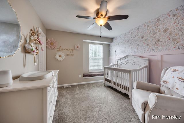 663 Orchard Court NE, Rockford, MI 49341