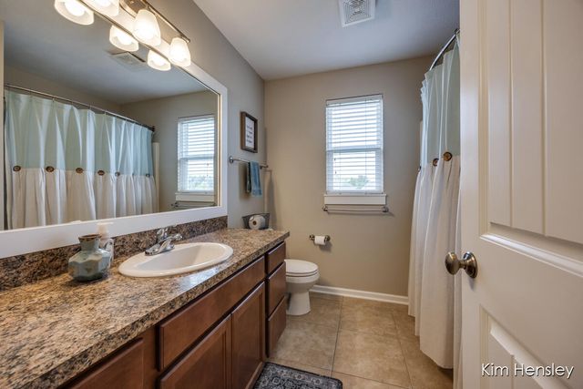 663 Orchard Court NE, Rockford, MI 49341