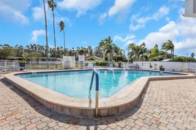 18675 US HIGHWAY 19 N 391, Clearwater, FL 33764