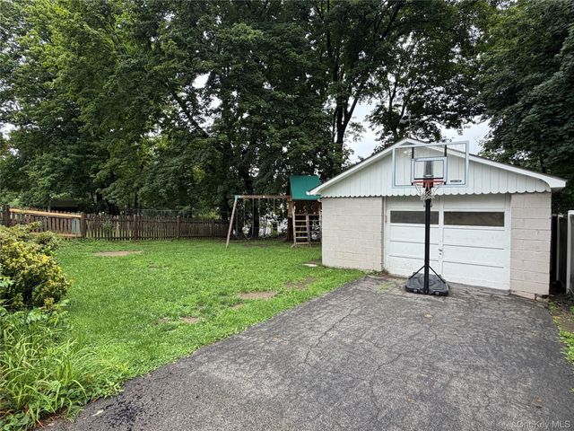 7 Broadway, Cornwall, NY 12518