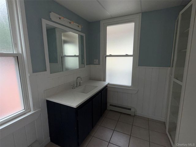 7 Broadway, Cornwall, NY 12518