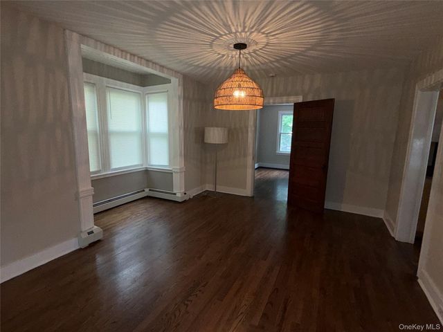 7 Broadway, Cornwall, NY 12518