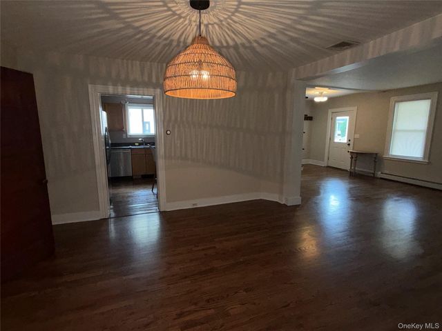 7 Broadway, Cornwall, NY 12518