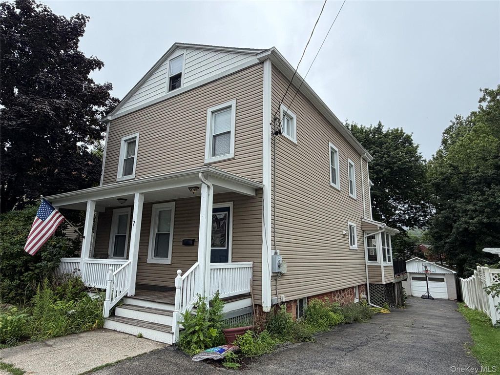 7 Broadway, Cornwall, NY 12518