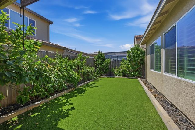 683 Burkeville Rd, Lincoln, CA 95648