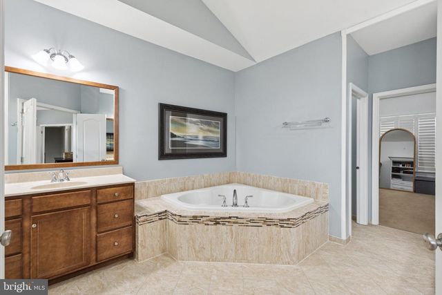 2801 HOFFS WAY, Warrington, PA 18976