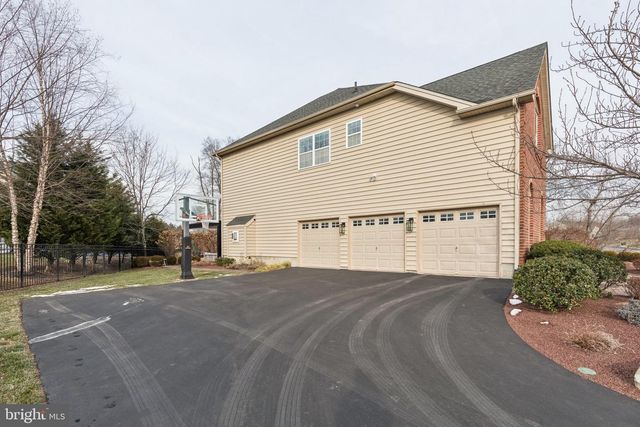 2801 HOFFS WAY, Warrington, PA 18976